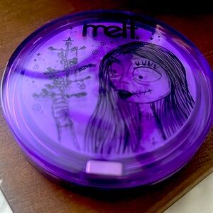 Melt Cosmetics , DEADLY NIGHT SHADE
CREAM BLUSHLIGHT & HIGHLIGHT so cute 🥰❤️👄